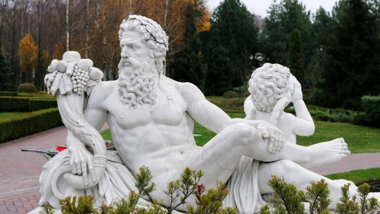 O filho que o Tempo não devorou: Quem foi Zeus e a sua estratégica ascensão contra os Titãs